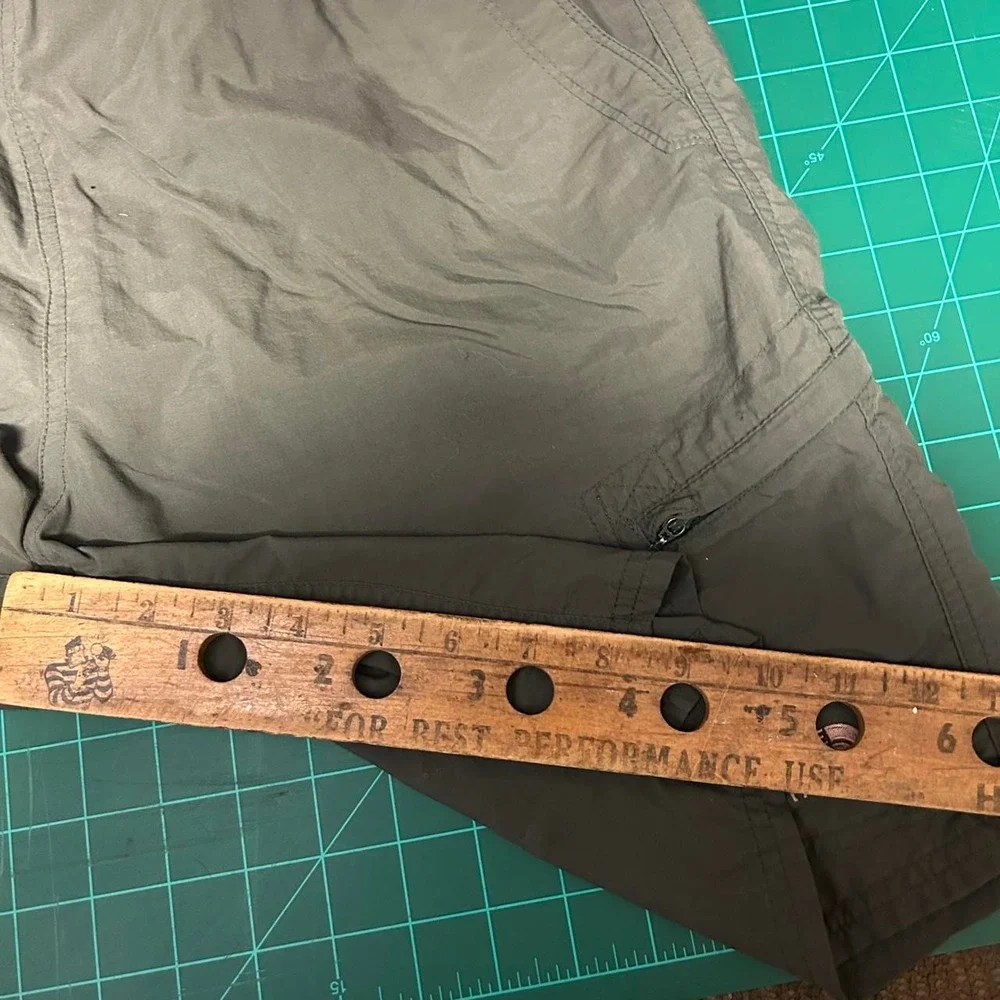 Vintage 90s The North Face Forest Green Hiking Belted Cargo Shorts Mens Medium
